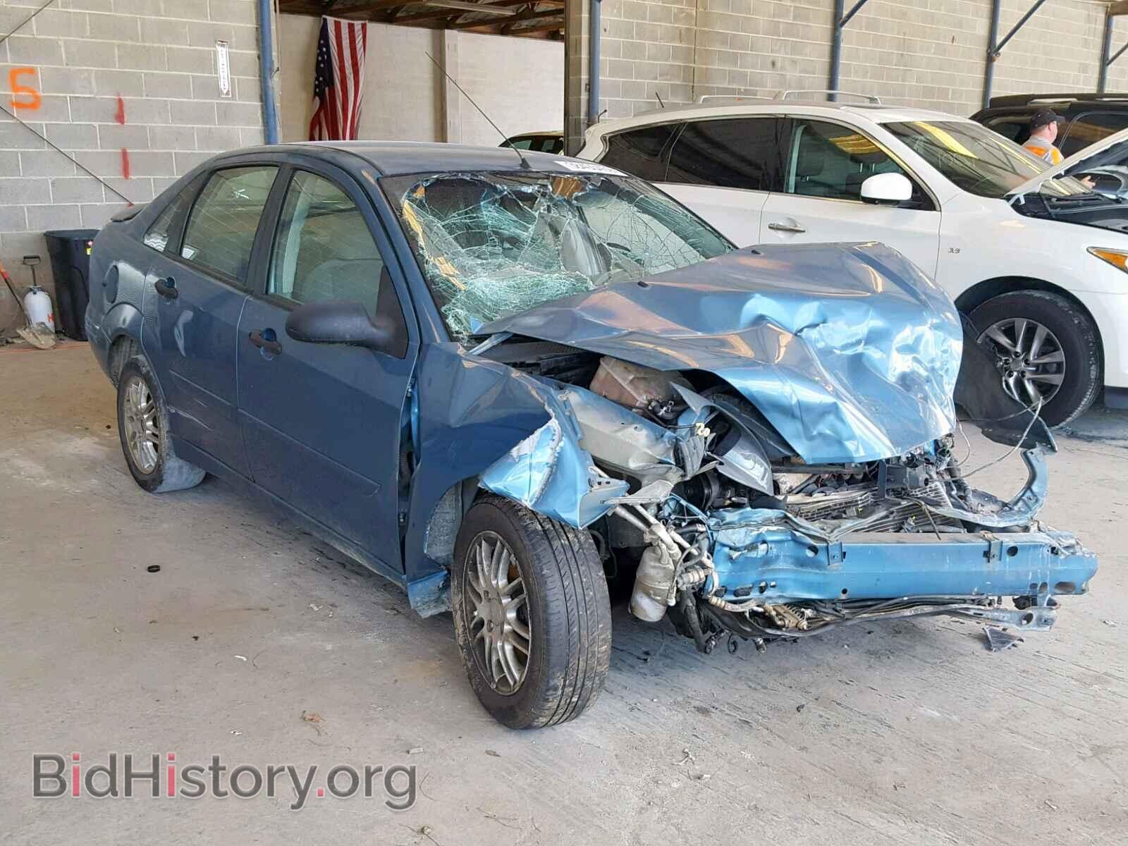 Photo 1FAFP3436YW274975 - FORD FOCUS SE 2000