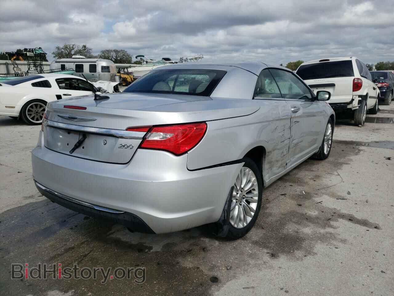 2011 CHRYSLER 200 - VIN: 1C3BC7EG2BN529667 - Фото 4