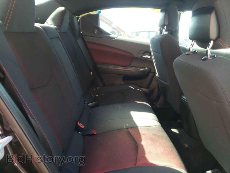 2011 Dodge AVENGER (VIN 1B3BD1FG4BN609820) — фото 6 из 10