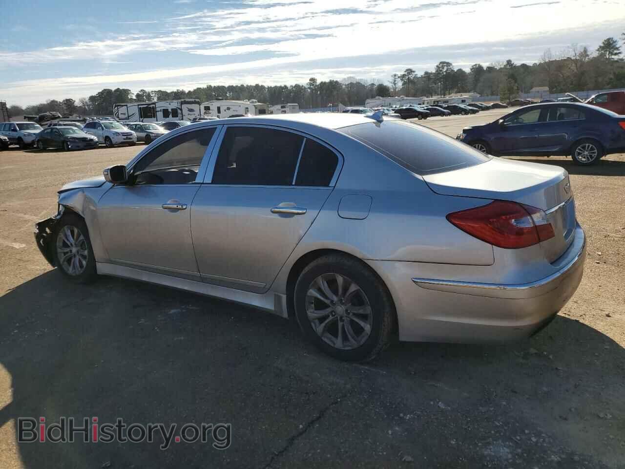 2013 HYUNDAI GENESIS - VIN: KMHGC4DD3DU243869 - Фото 2