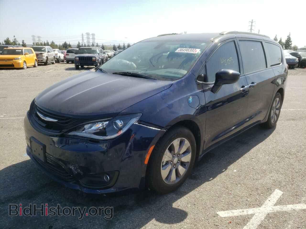 2018 CHRYSLER PACIFICA - VIN: 2C4RC1N72JR318218 - Фото 2