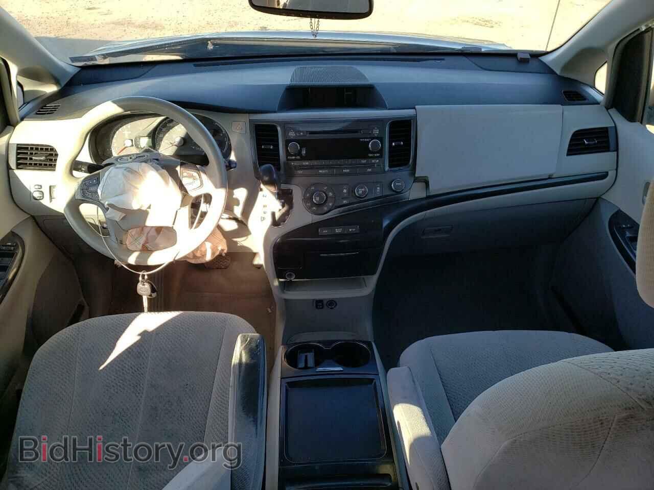 2011 TOYOTA SIENNA - VIN: 5TDKK3DC8BS065865 - Фото 8