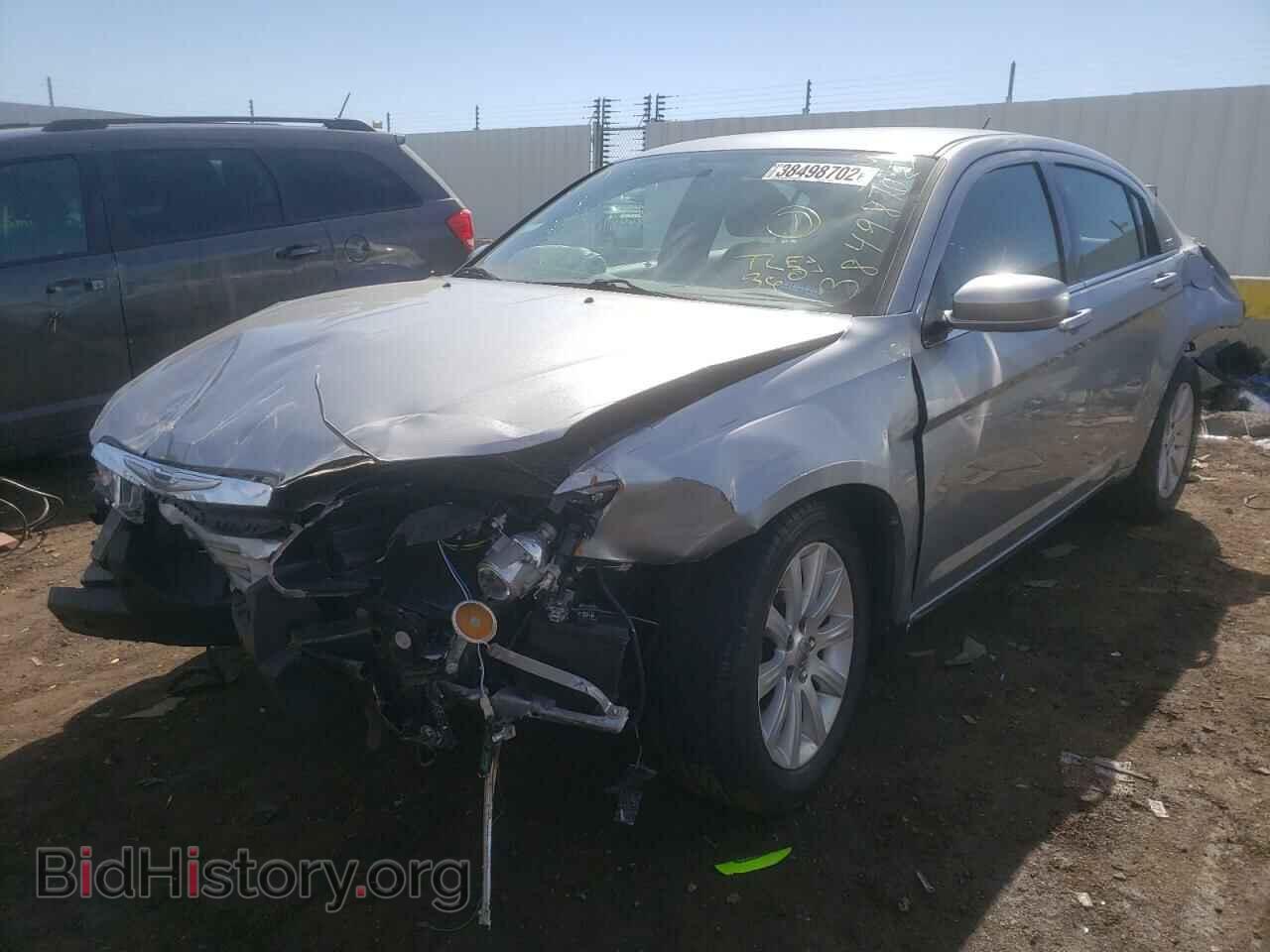 2013 CHRYSLER 200 - VIN: 1C3CCBBBXDN601461 - Фото 2