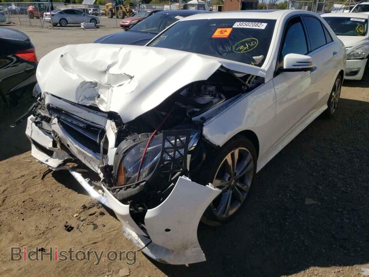 2014 MERCEDES-BENZ E-CLASS - VIN: WDDHF5KB4EB049149 - Фото 2