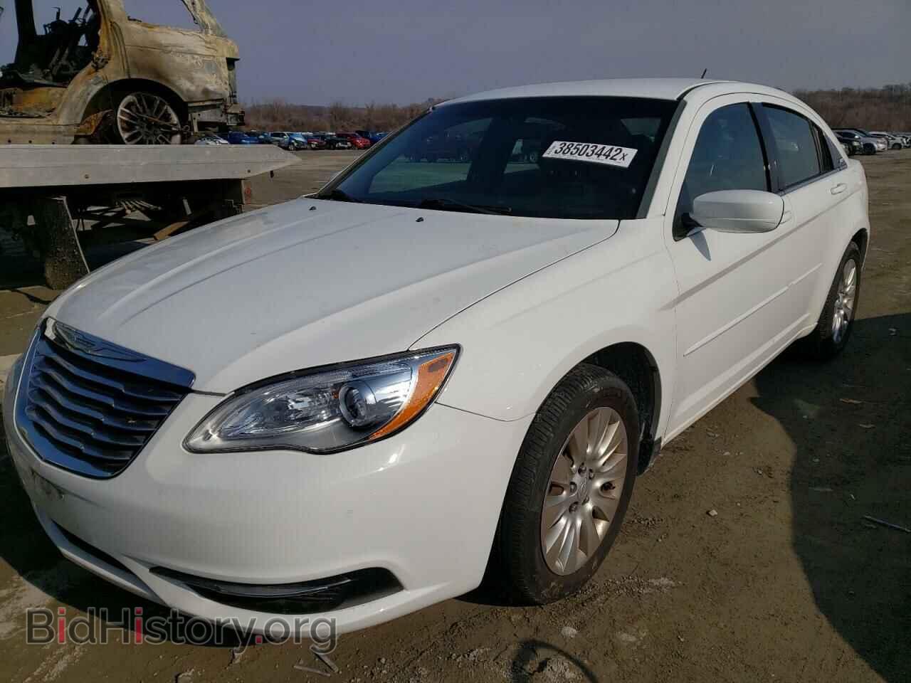 2014 CHRYSLER 200 - VIN: 1C3CCBAB8EN238029 - Фото 2