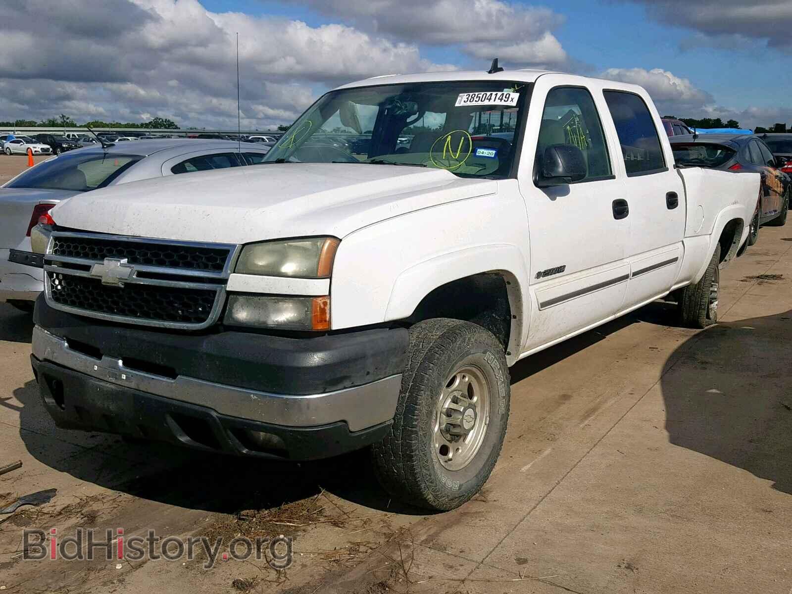2006 CHEVROLET SILVERADO - VIN: 1GCHC23U76F139357 - Фото 2