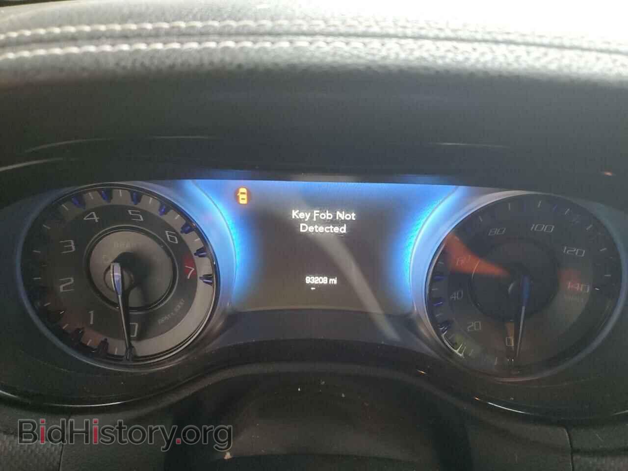 2016 CHRYSLER 300 - VIN: 2C3CCAGG3GH182834 - Photo 9