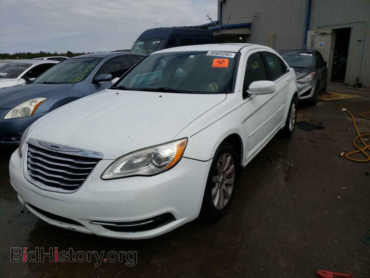 2014 CHRYSLER 200 - VIN: 1C3CCBBB7EN194992 - Фото 2