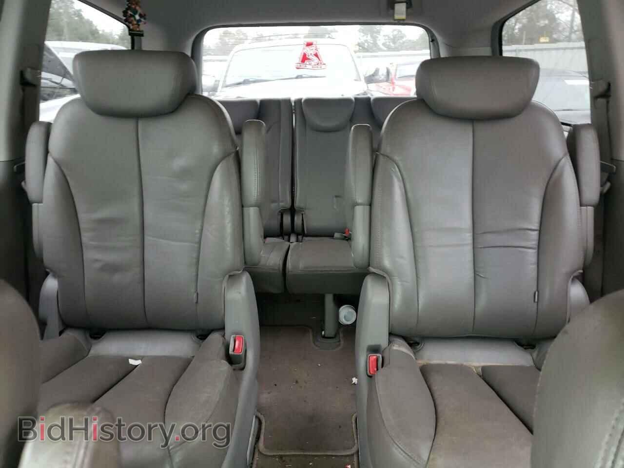 2007 HYUNDAI ENTOURAGE - VIN: KNDMC233076027765 - Фото 10