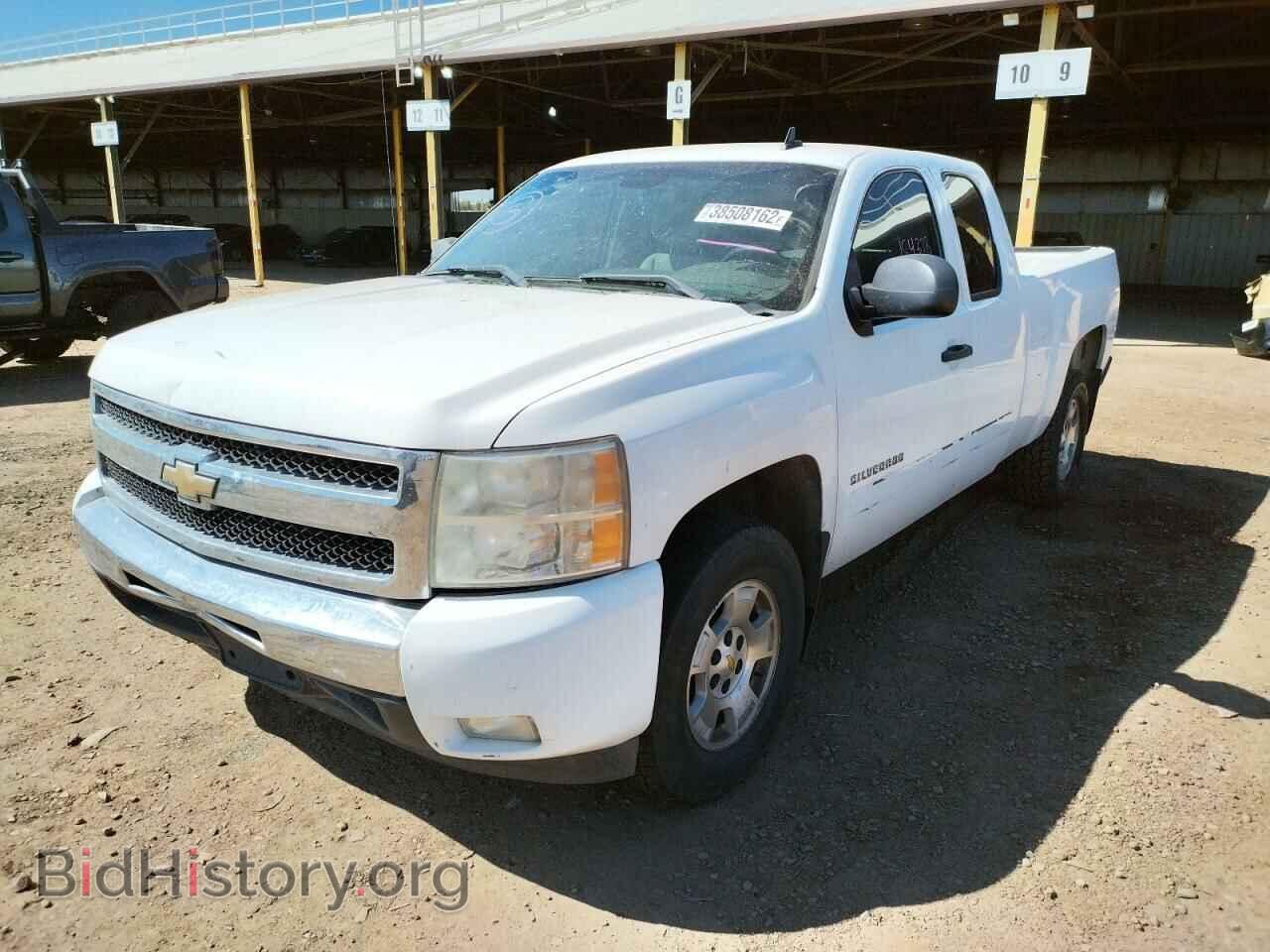 2011 CHEVROLET SILVERADO - VIN: 1GCRCSE04BZ192539 - Фото 2