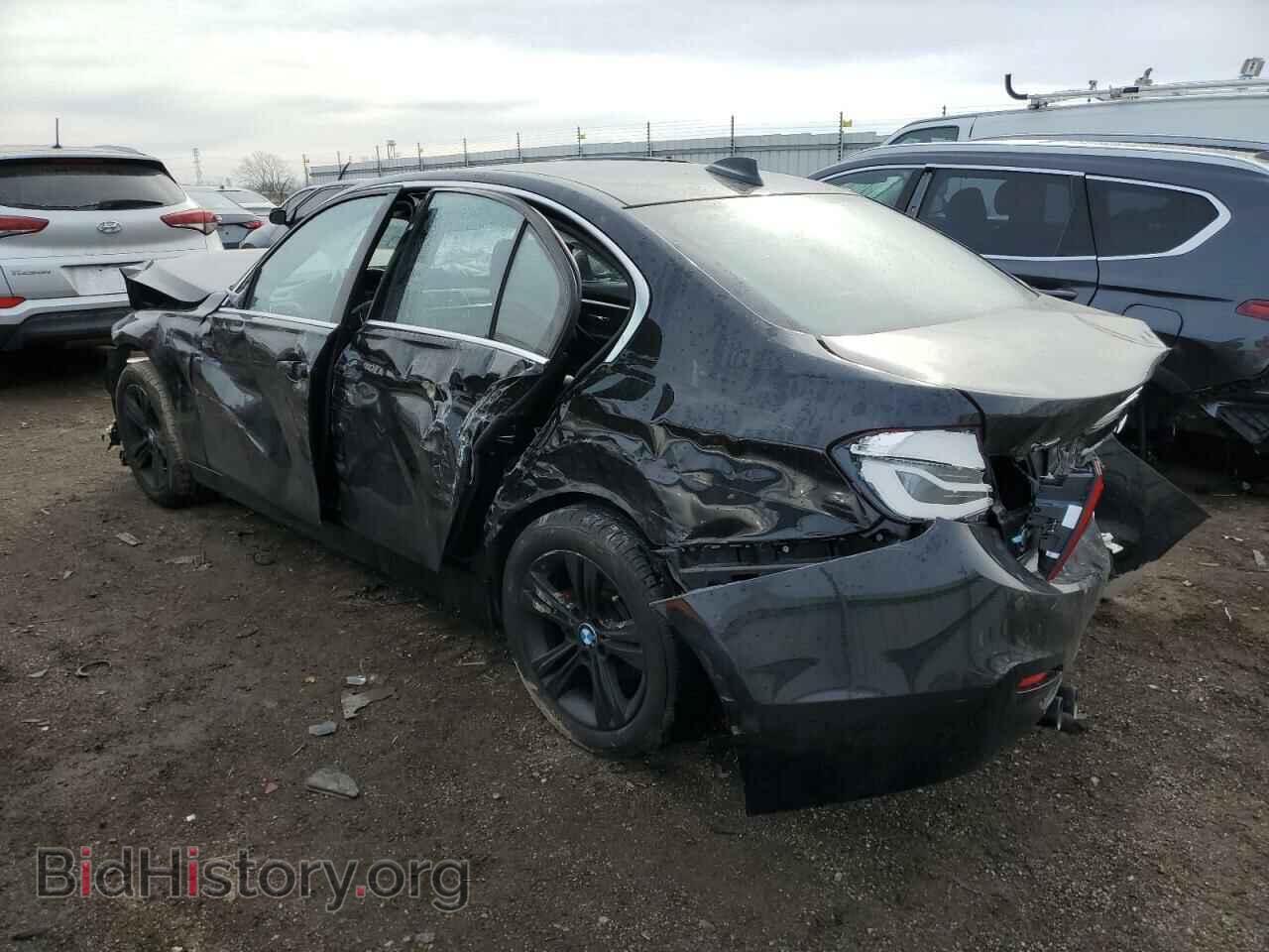 2017 BMW 3 SERIES - VIN: WBA8D9C37HA004437 - Фото 2