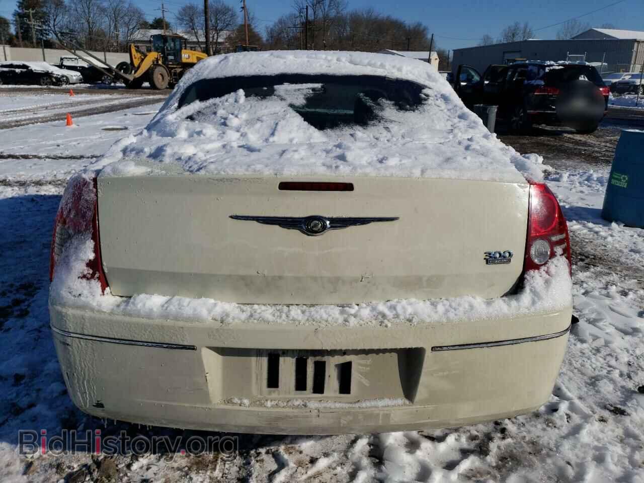 2010 CHRYSLER 300 - VIN: 2C3CA5CVXAH327814 - Фото 6