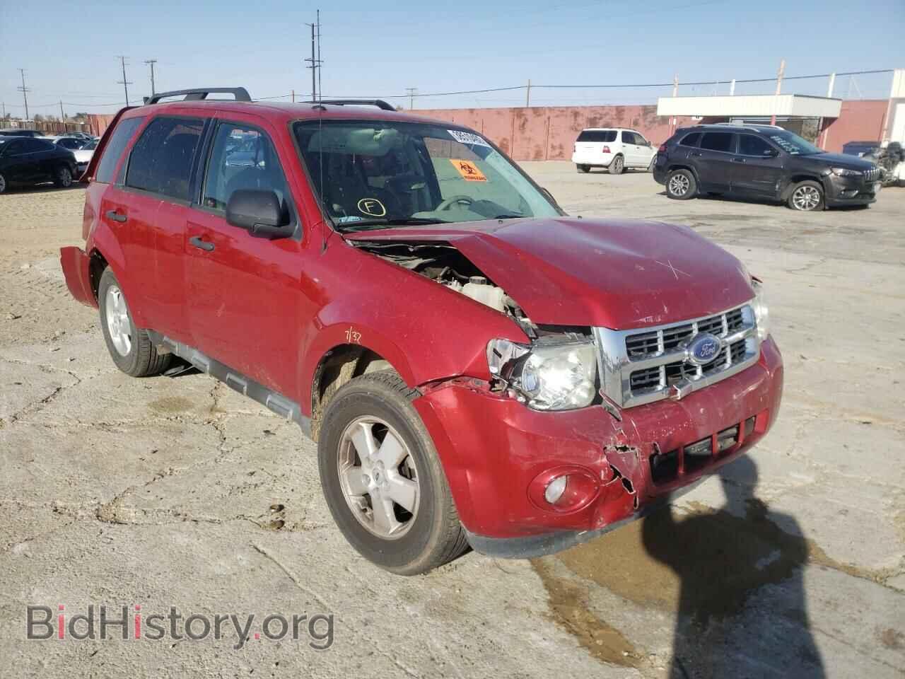 Фотография 1FMCU0D78BKC04847 - FORD ESCAPE 2011