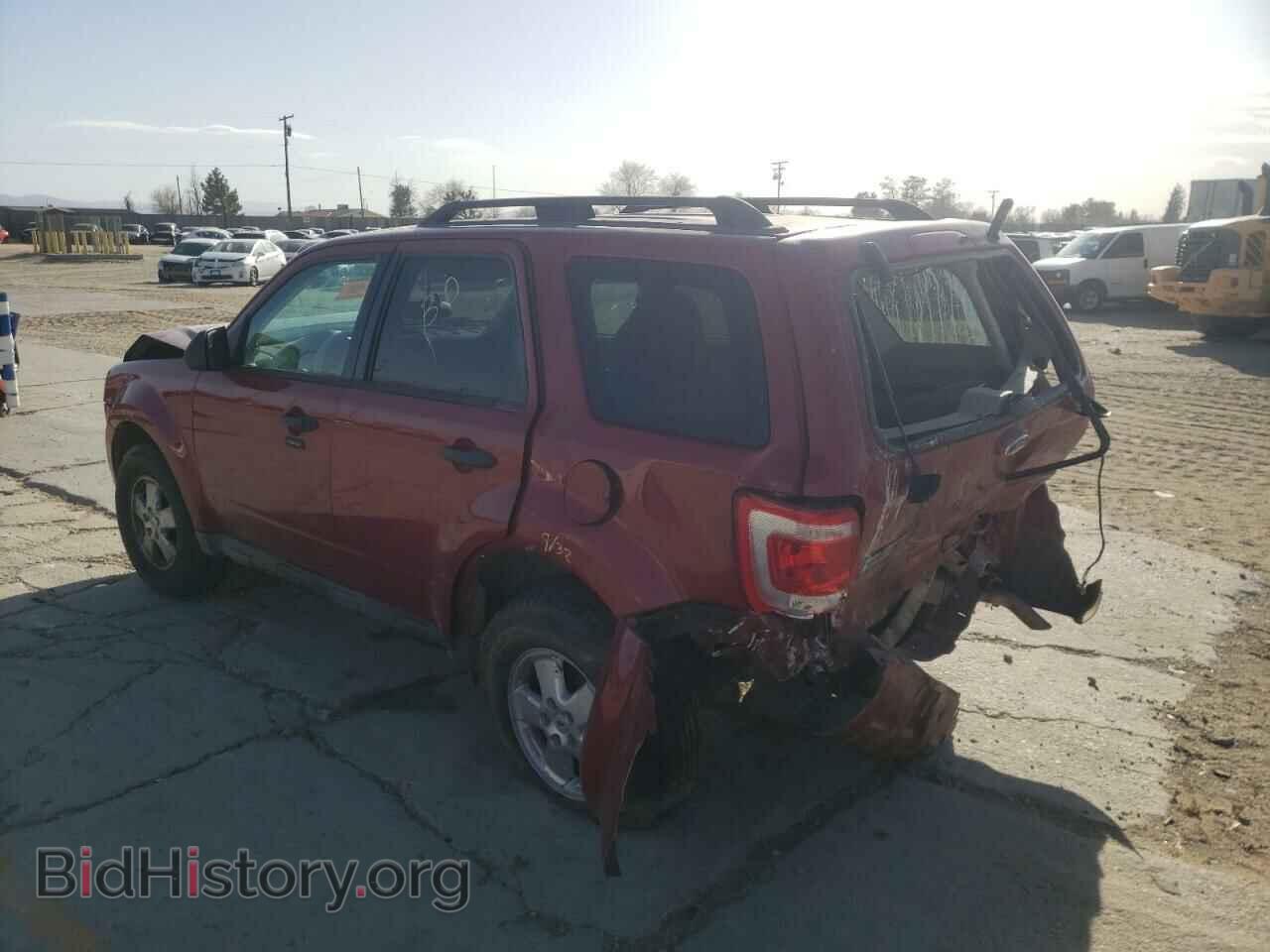 2011 FORD ESCAPE - VIN: 1FMCU0D78BKC04847 - Фото 3
