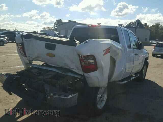 2011 CHEVROLET SILVERADO - VIN: 1GCRKSE36BZ286788 - Фото 4