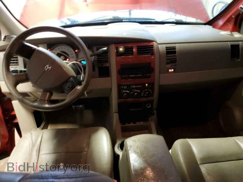 2006 Dodge DURANGO (VIN 1D8HD48N96F115993) — photo 8 of 13