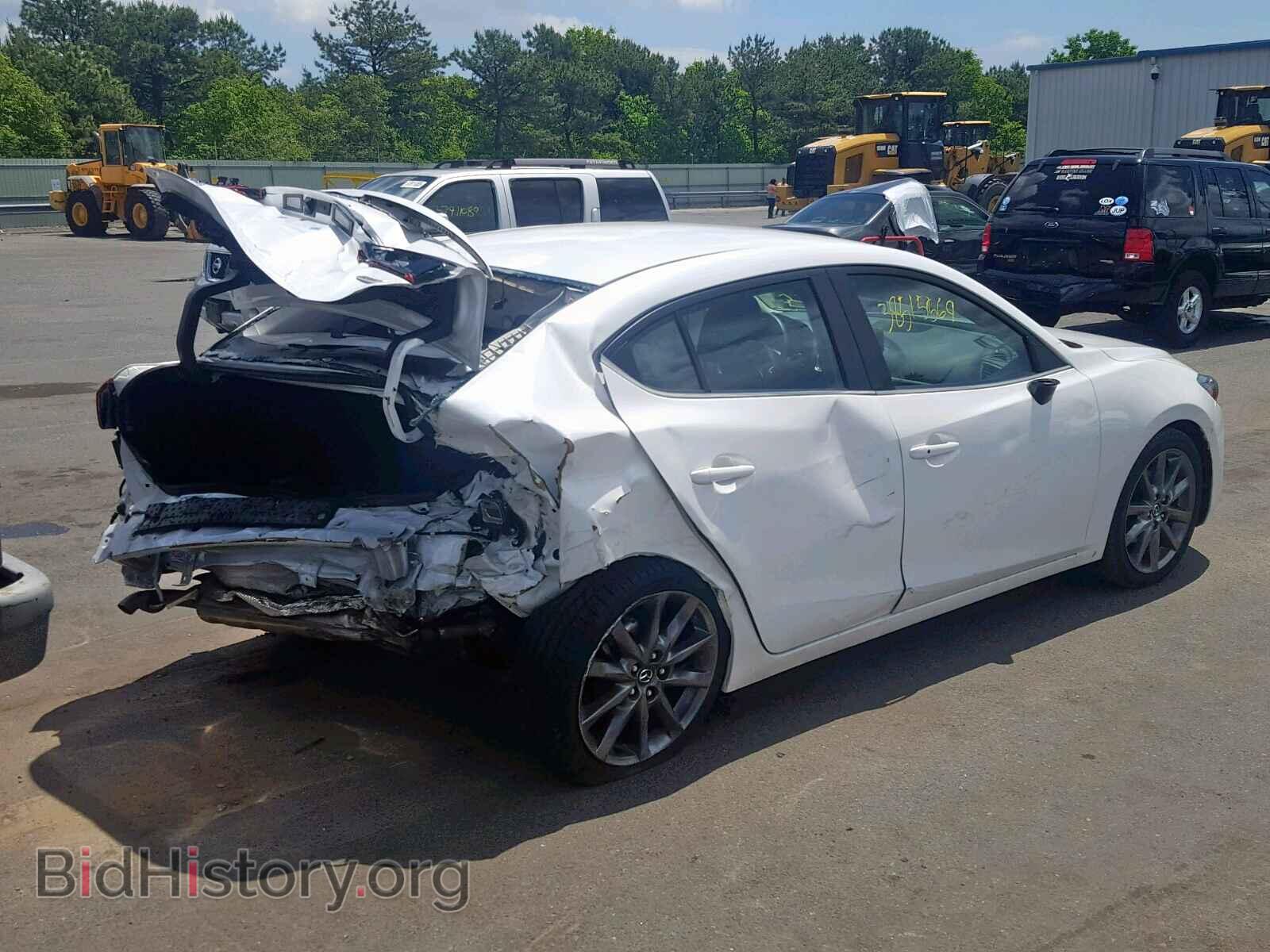 2018 MAZDA 3 - VIN: 3MZBN1V35JM270808 - Фото 4