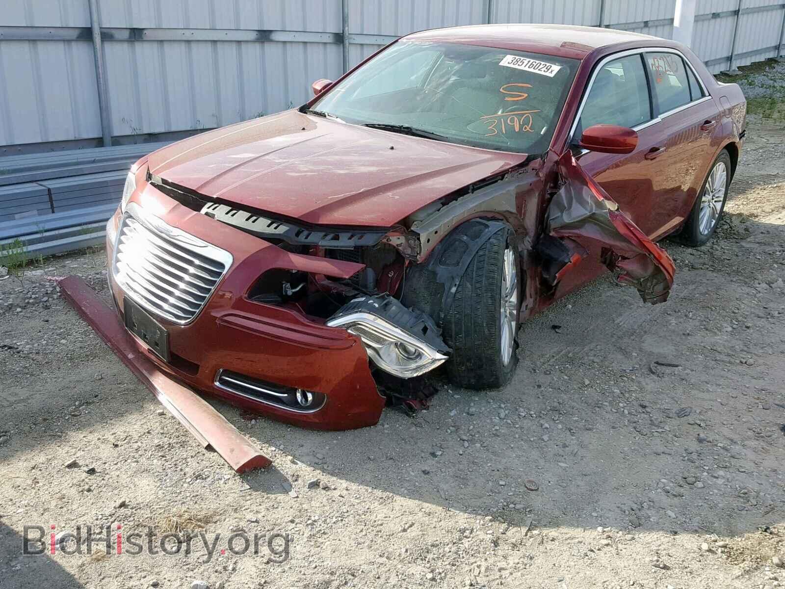 2013 CHRYSLER 300 - VIN: 2C3CCARG5DH733192 - Фото 2