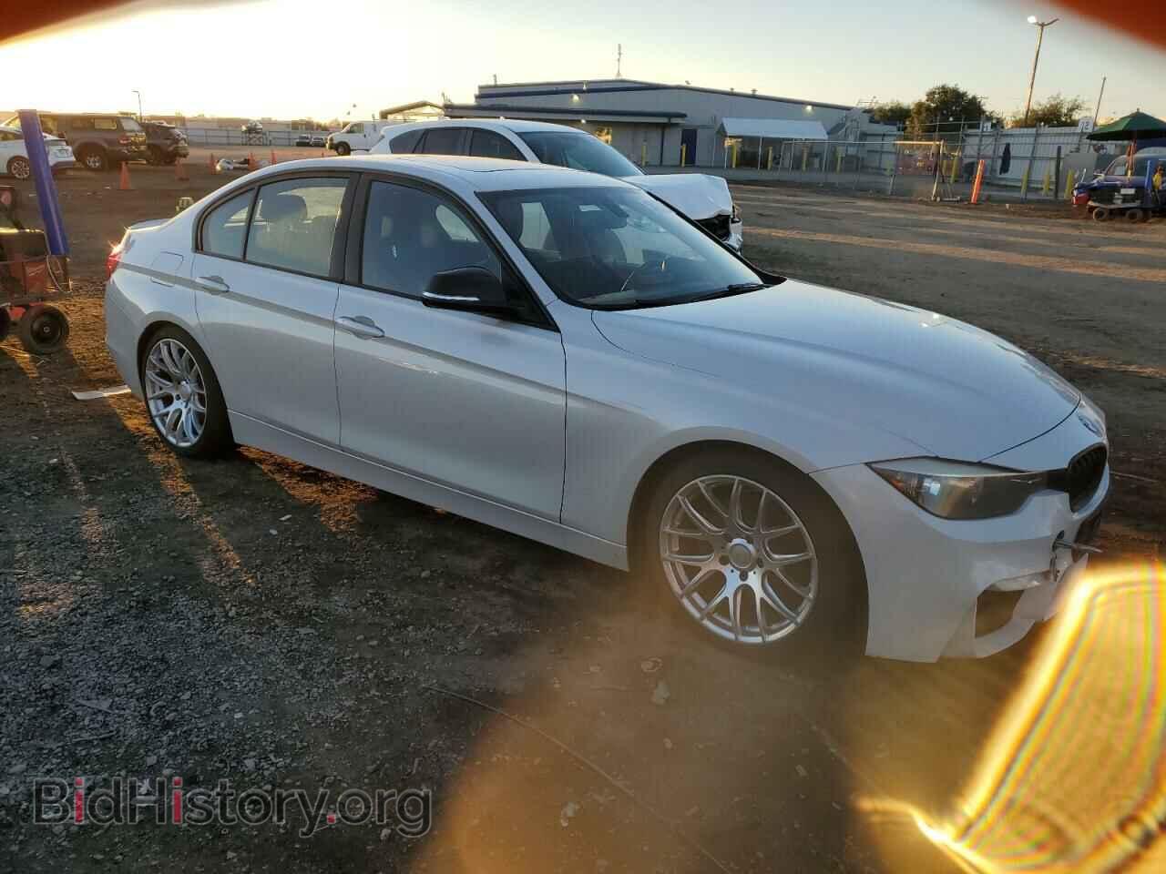 2013 BMW 3 SERIES - VIN: WBA3A5C59DF359927 - Фото 4