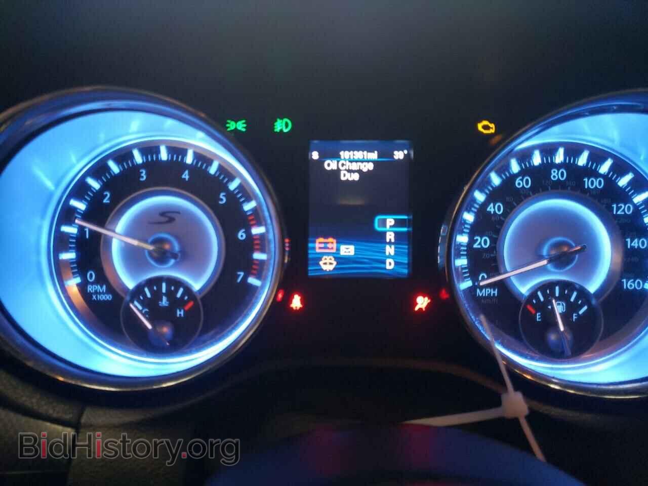 2014 CHRYSLER 300 - VIN: 2C3CCAGT5EH356221 - Фото 8