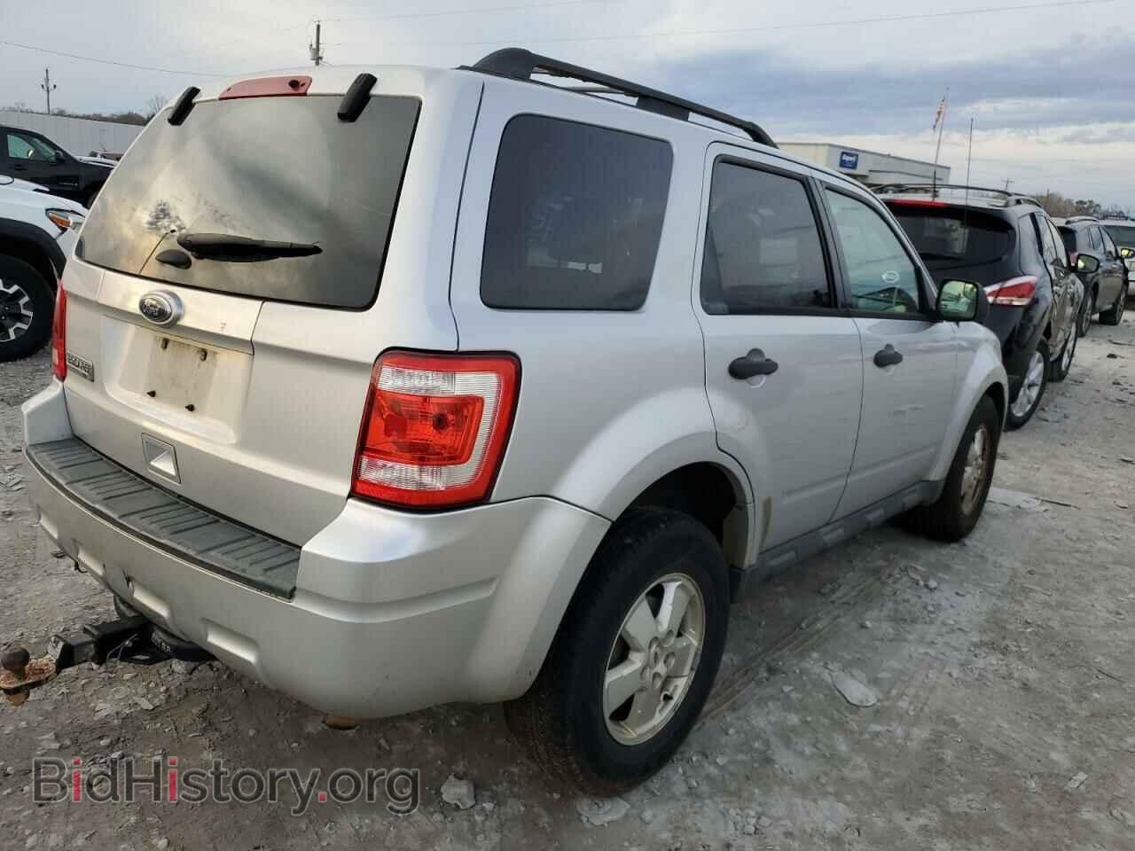 2011 FORD ESCAPE - VIN: 1FMCU0D79BKB79876 - Фото 3