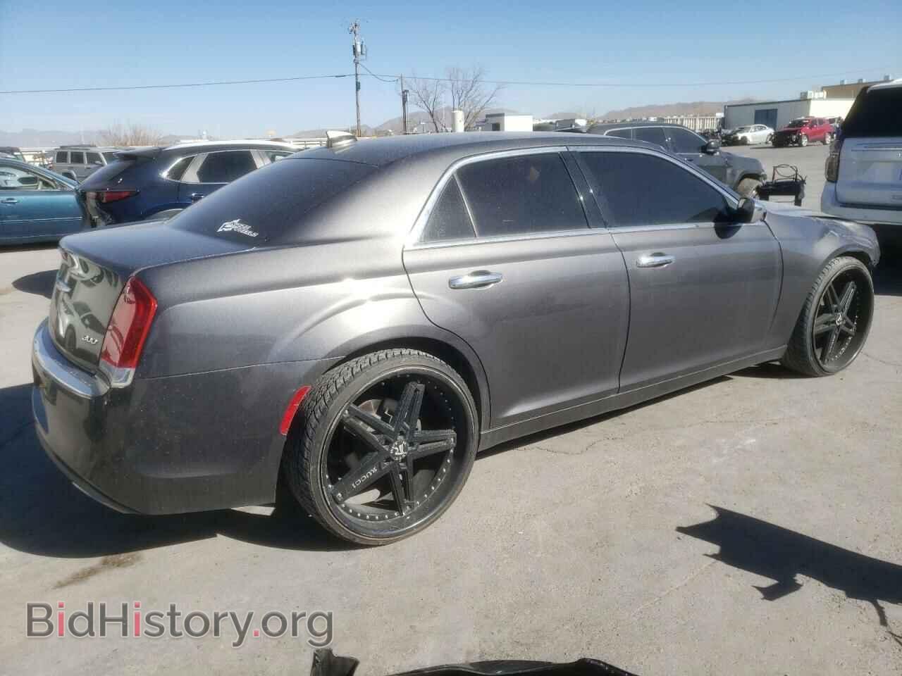 2019 CHRYSLER 300 - VIN: 2C3CCAEG2KH698064 - Фото 3
