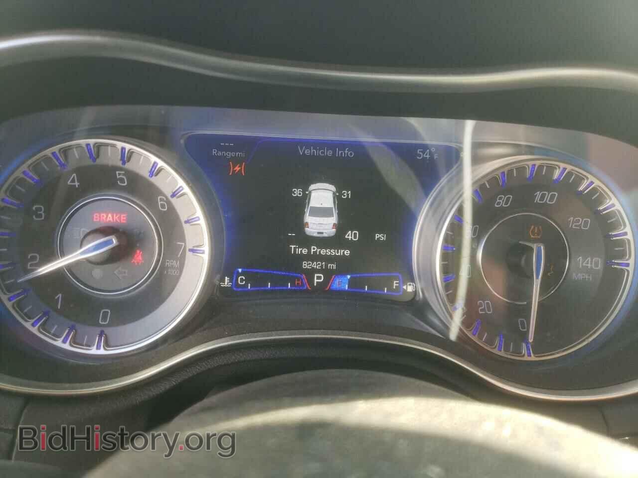 2019 CHRYSLER 300 - VIN: 2C3CCAEG2KH698064 - Фото 9