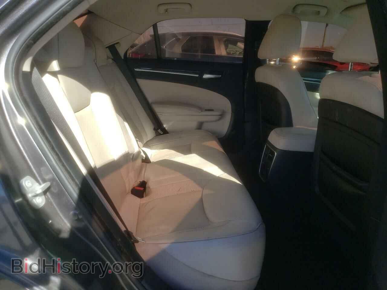 2019 CHRYSLER 300 - VIN: 2C3CCAEG2KH698064 - Фото 10
