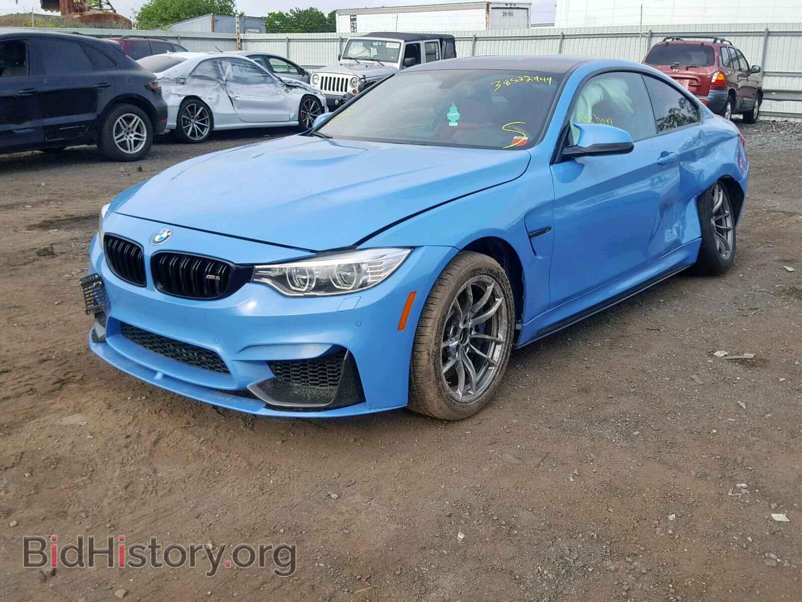 2015 BMW M4 - VIN: WBS3R9C57FK334577 - Фото 2