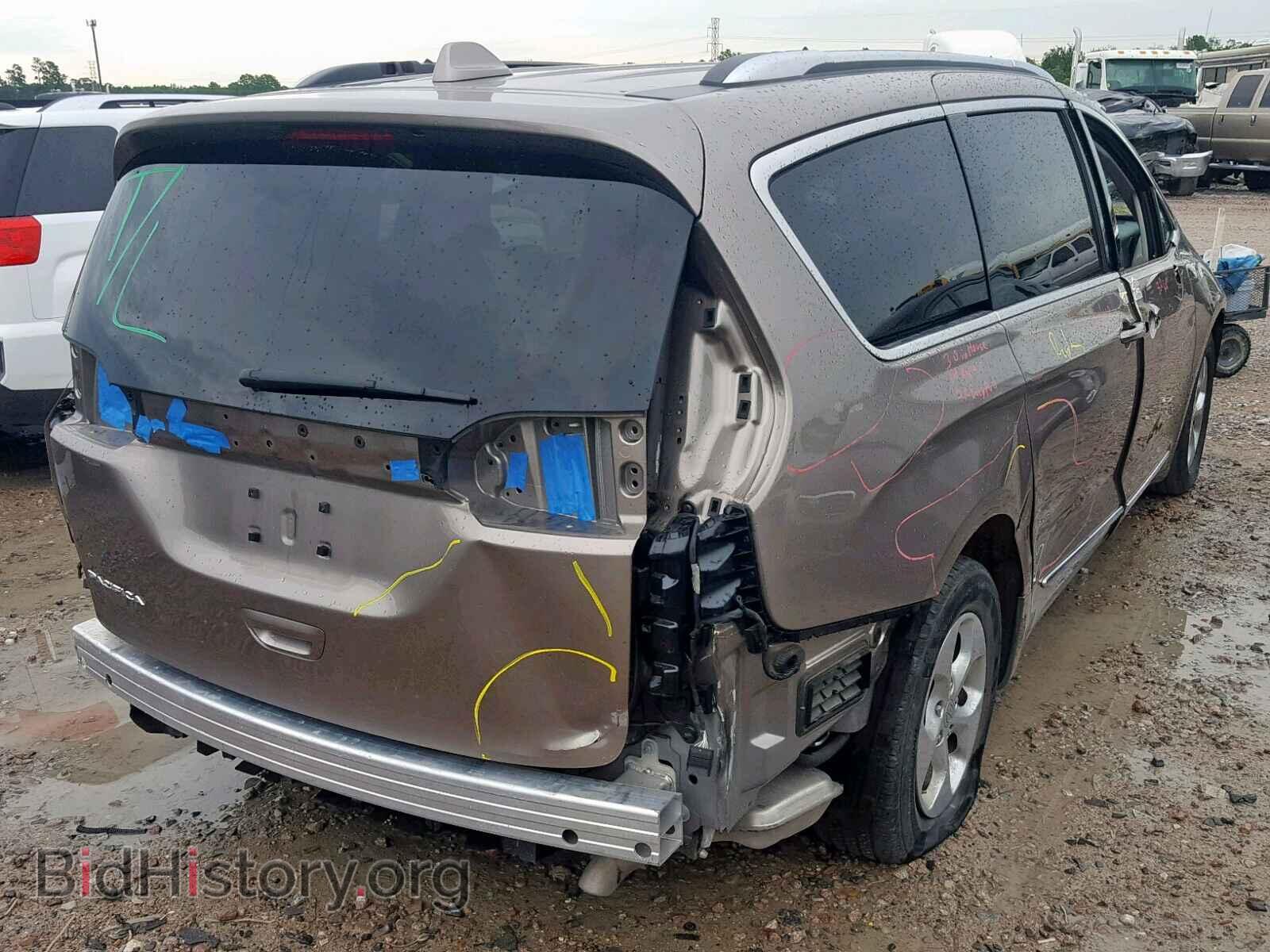2017 CHRYSLER PACIFICA T - VIN: 2C4RC1EG1HR752544 - Photo 4