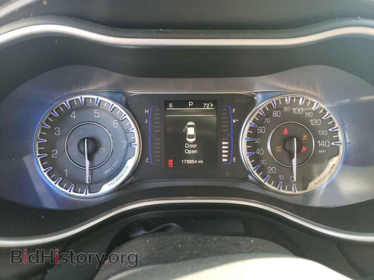 2015 CHRYSLER 200 - VIN: 1C3CCCAB1FN667794 - Фото 9