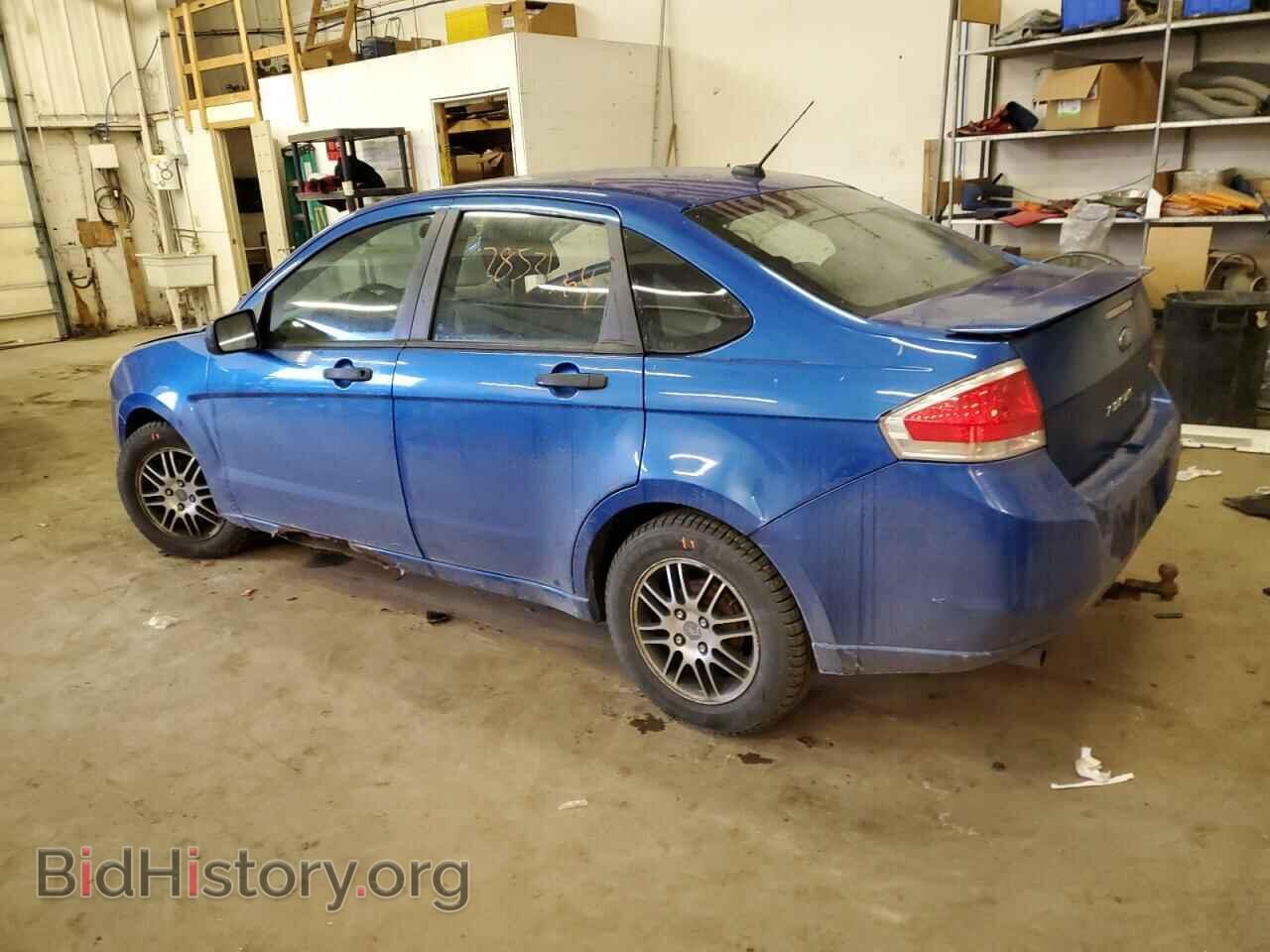 2011 FORD FOCUS - VIN: 1FAHP3FN8BW103000 - Photo 2
