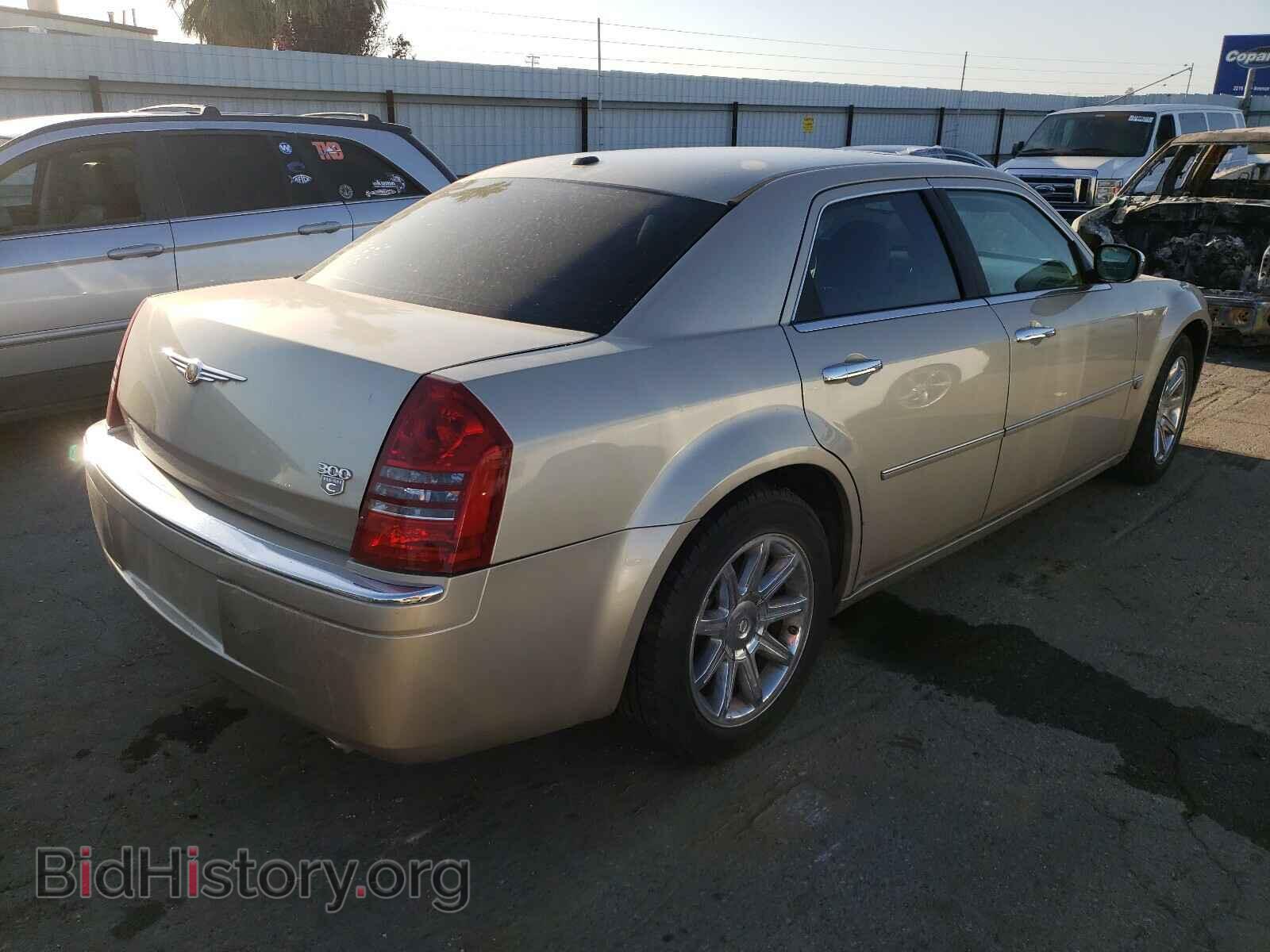 2006 CHRYSLER 300 - VIN: 2C3KA63H26H281947 - Фото 4