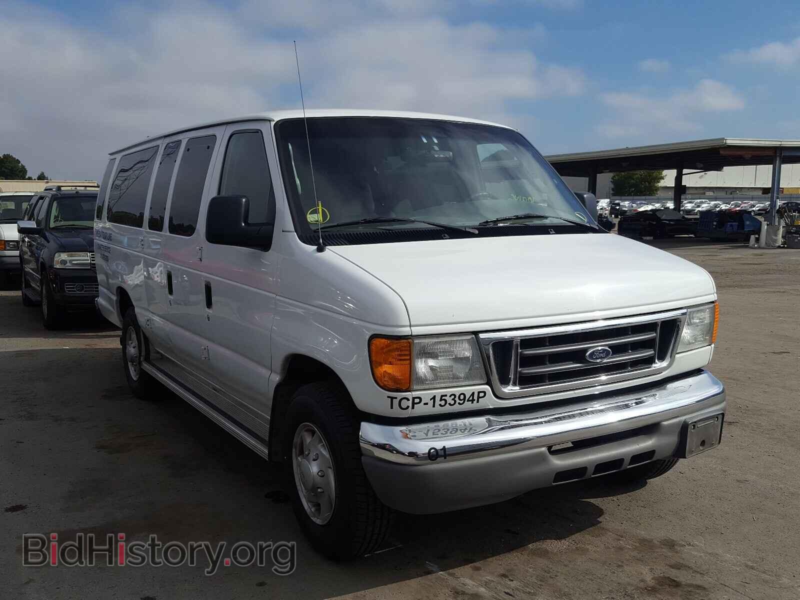Photo 1FBSS31L84HB21402 - FORD ECONOLINE 2004
