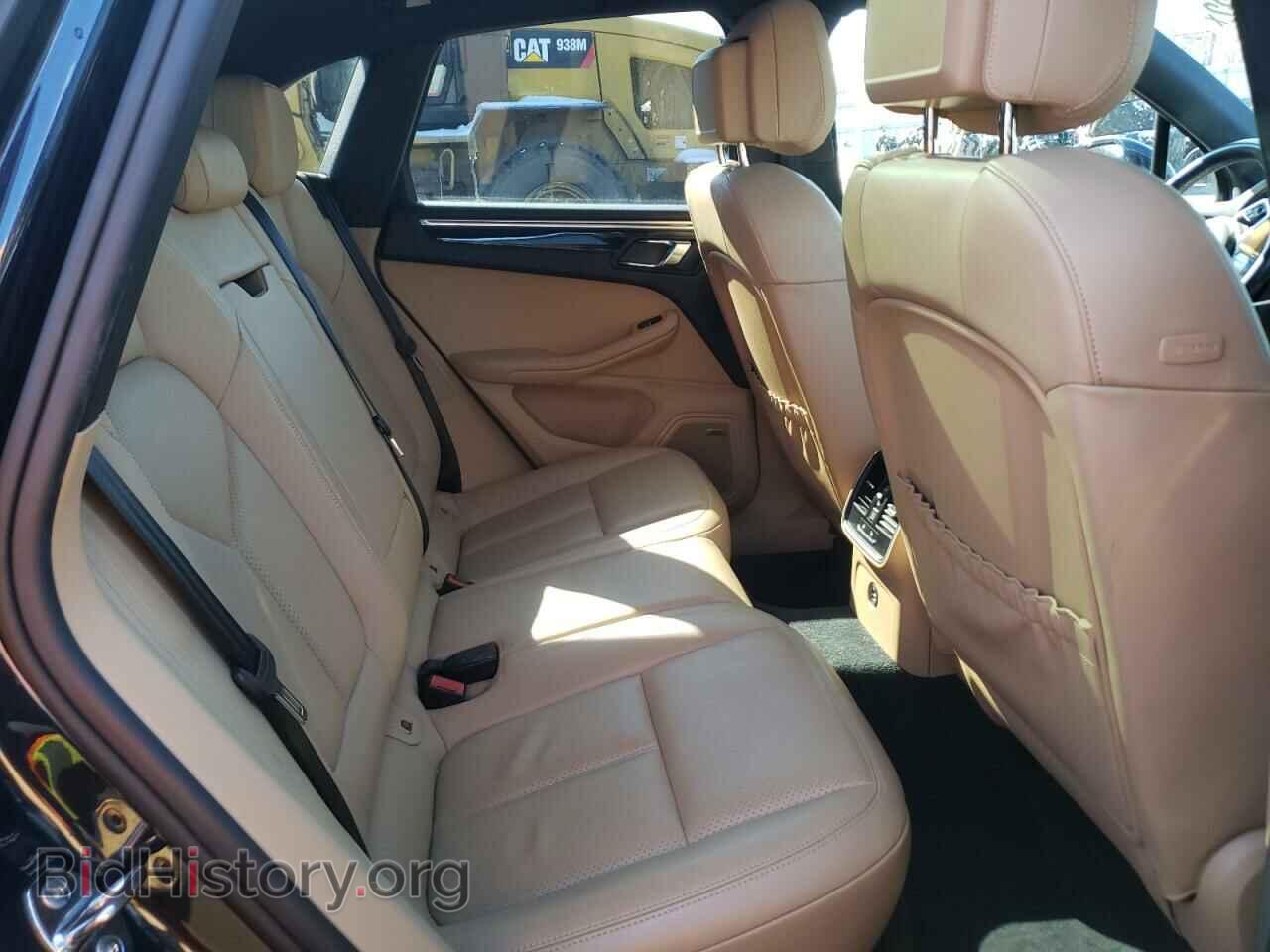 2017 PORSCHE MACAN - VIN: WP1AB2A52HLB17320 - Photo 6