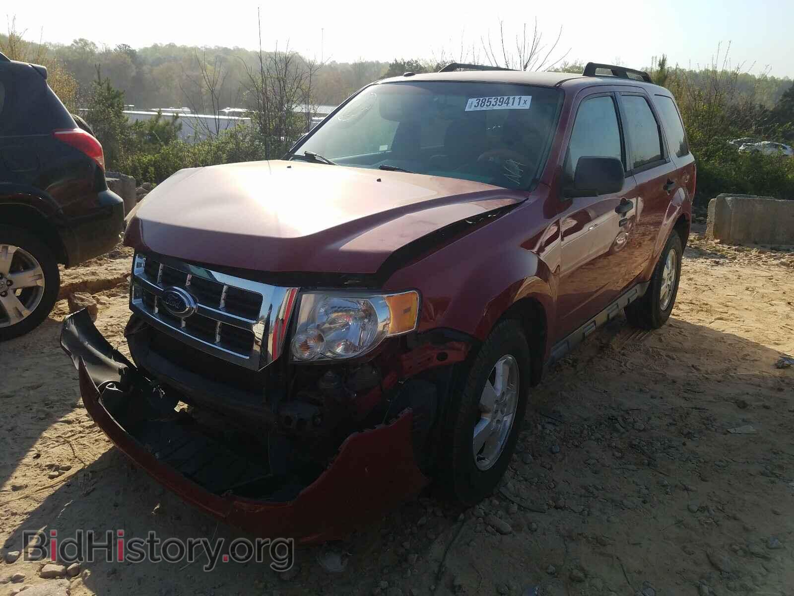 2011 FORD ESCAPE - VIN: 1FMCU0D78BKB47470 - Фото 2