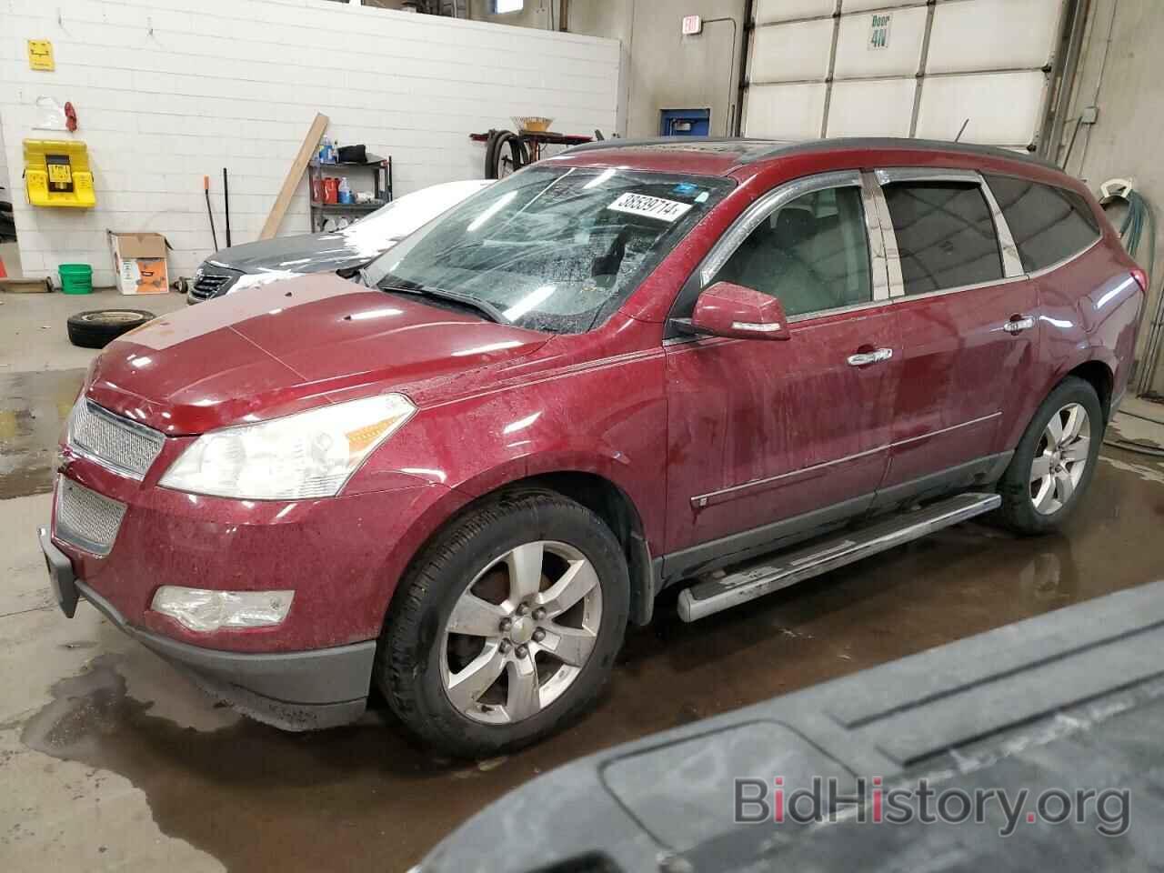 Photo 1GNLVHED8AS124779 - CHEVROLET TRAVERSE 2010