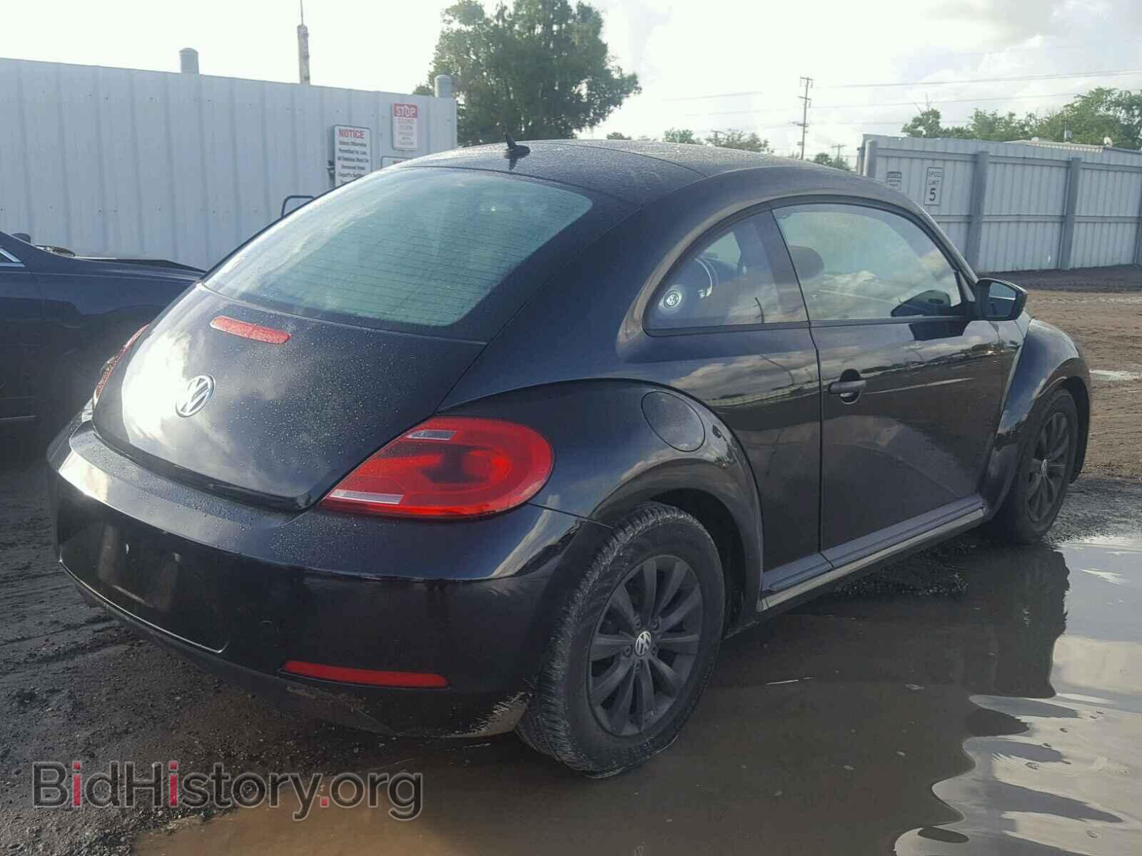 2014 VOLKSWAGEN BEETLE - VIN: 3VWFP7AT2EM620650 - Фото 4