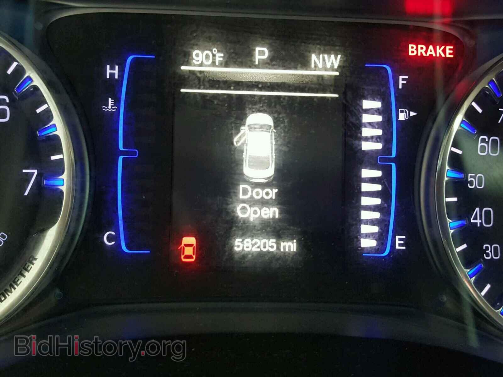 2015 CHRYSLER 200 - VIN: 1C3CCCAB3FN687304 - Photo 8