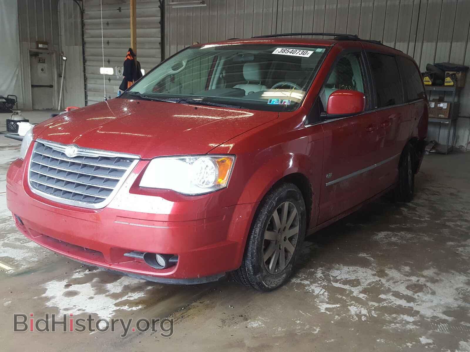 2009 CHRYSLER MINIVAN - VIN: 2A8HR54179R640100 - Фото 2