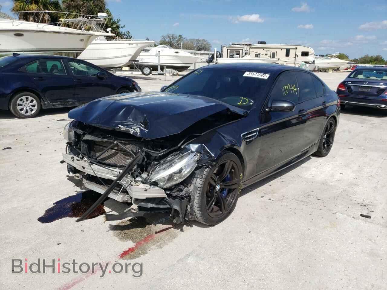 2015 BMW M5 - VIN: WBSFV9C59FD594881 - Photo 2