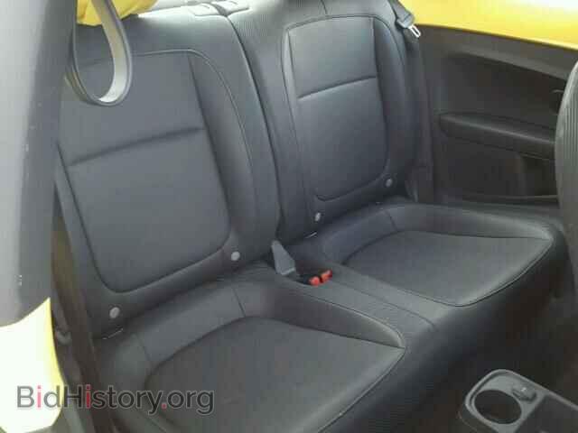 2012 VOLKSWAGEN BEETLE - VIN: 3VWJP7AT3CM661862 - Фото 6