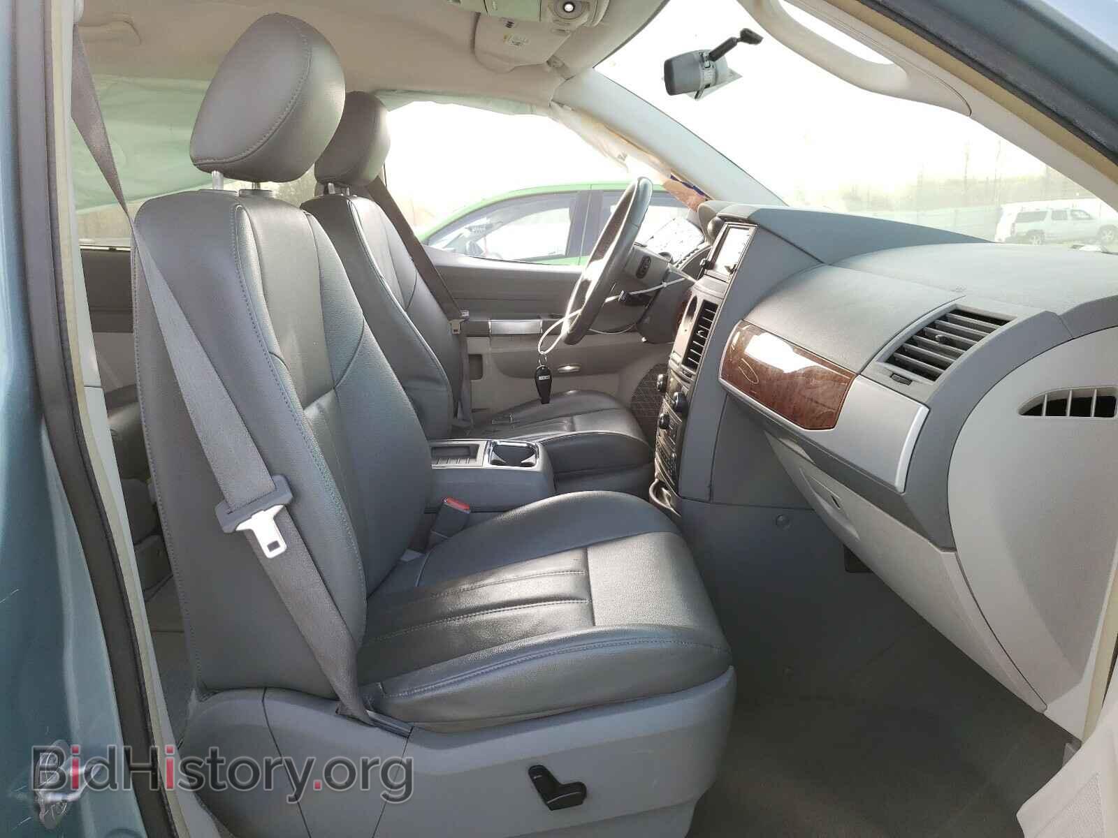 2008 CHRYSLER MINIVAN - VIN: 2A8HR54P38R134041 - Фото 5