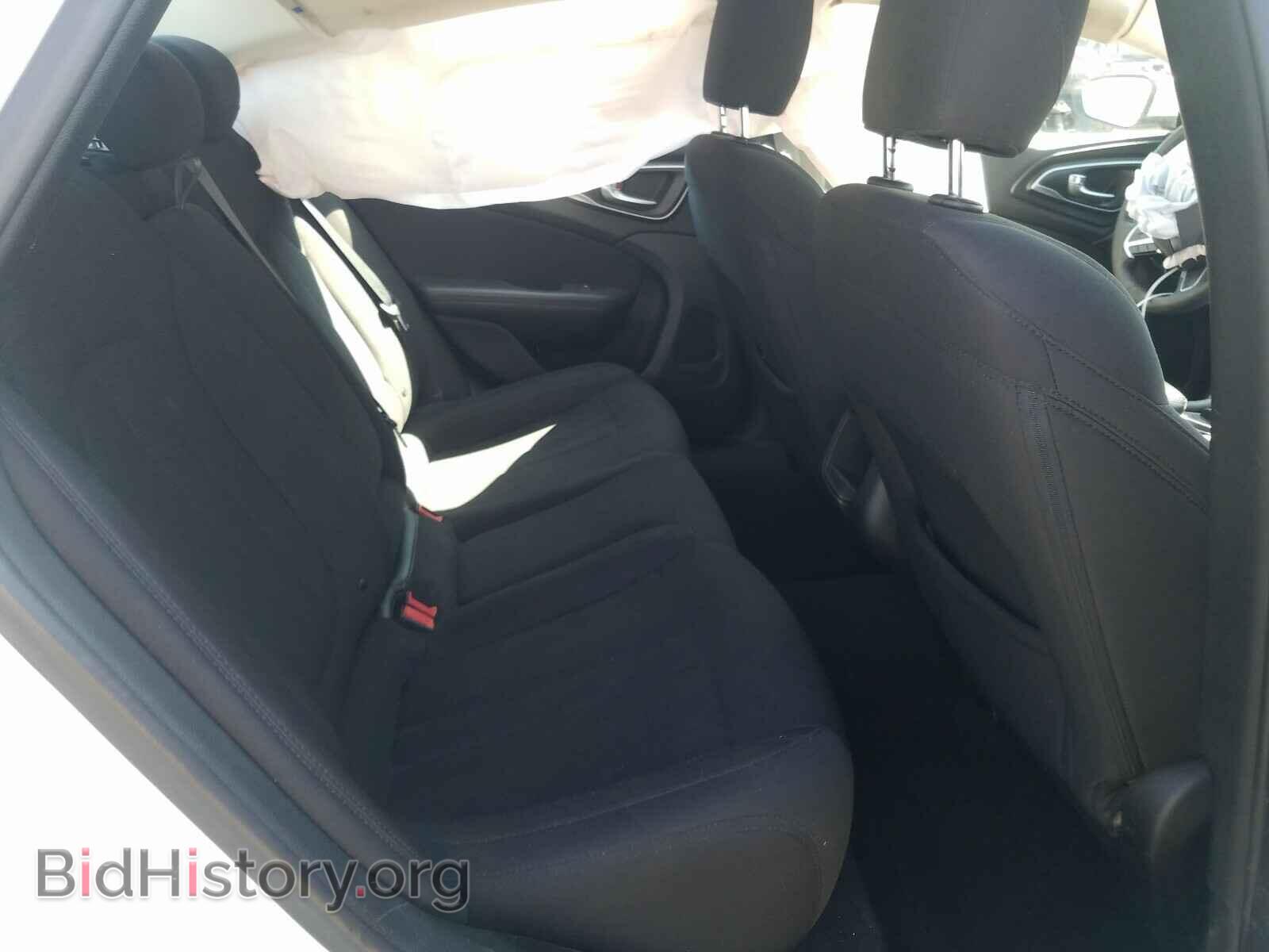 2015 CHRYSLER 200 - VIN: 1C3CCCAB6FN580442 - Photo 6