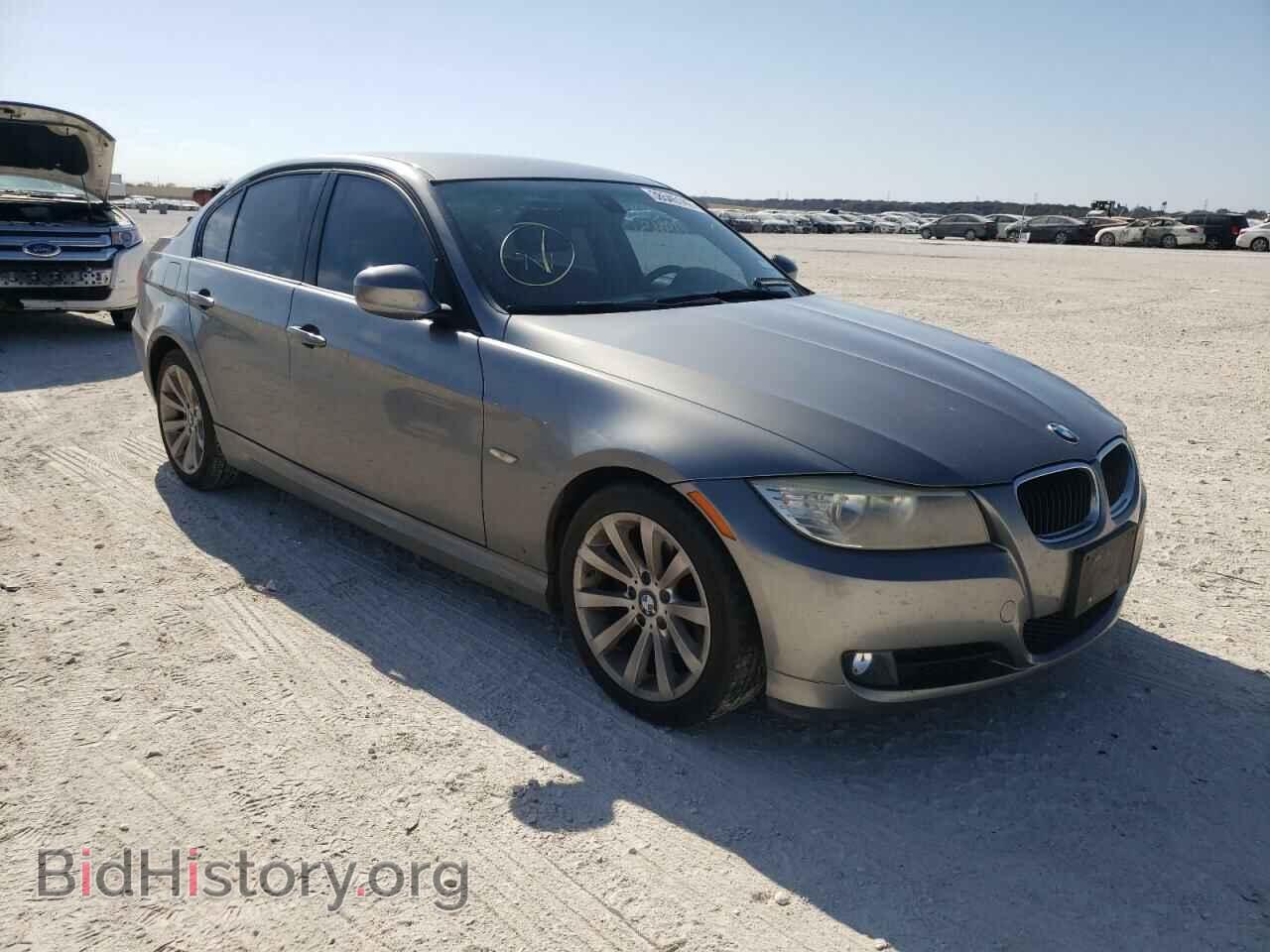 Фотография WBAPH5C53BA448397 - BMW 3 SERIES 2011