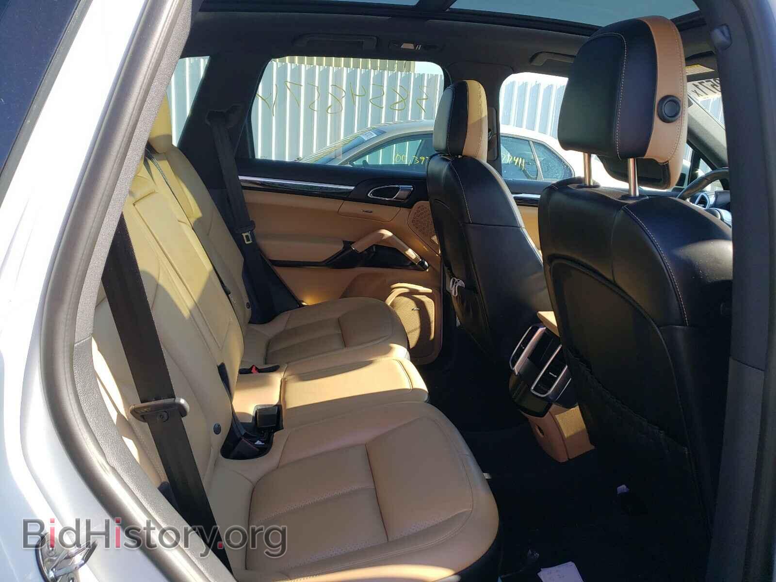 2017 PORSCHE CAYENNE - VIN: WP1AA2A23HKA87811 - Фото 6