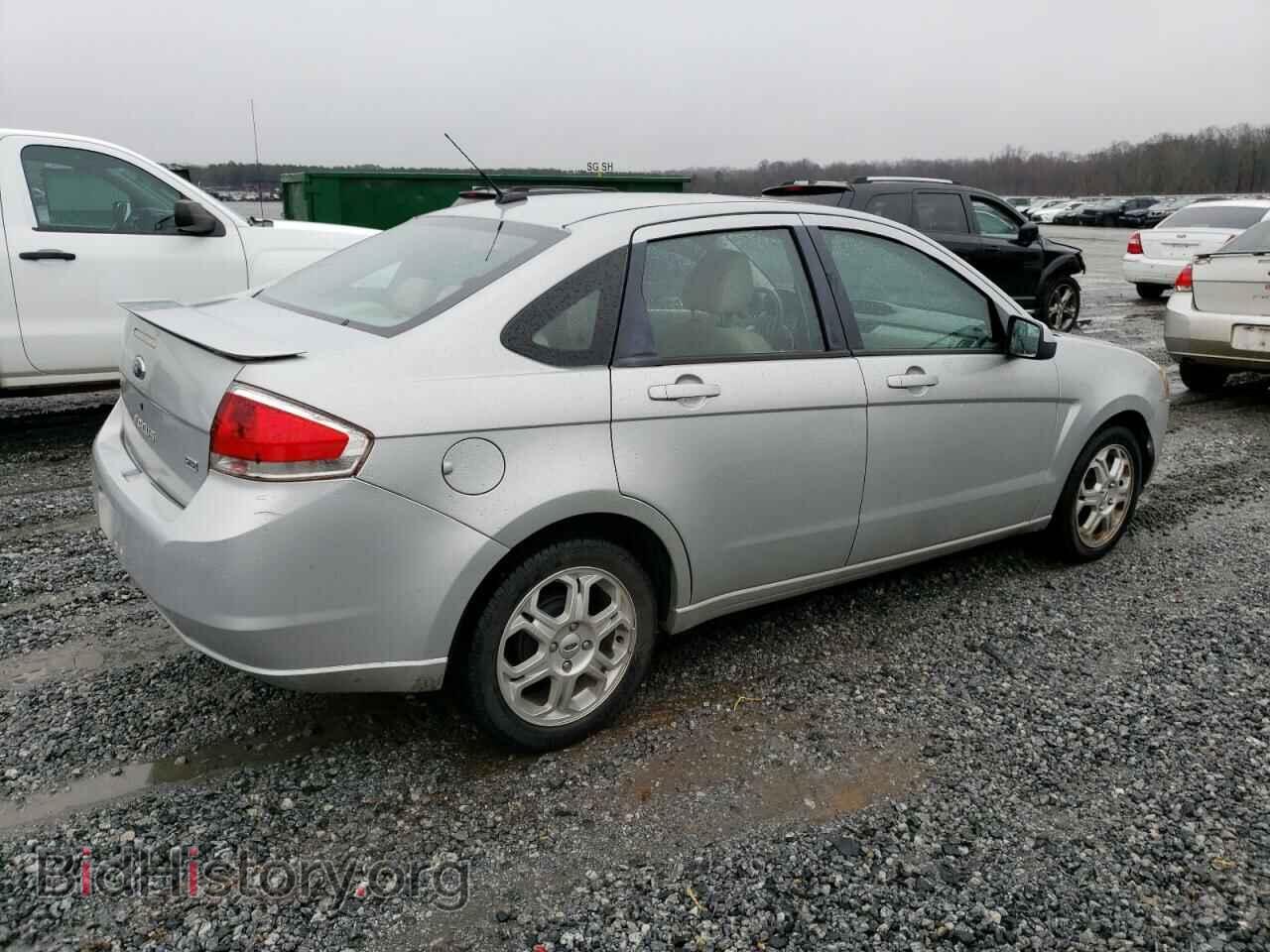 2009 FORD FOCUS - VIN: 1FAHP36N49W136439 - Фото 3