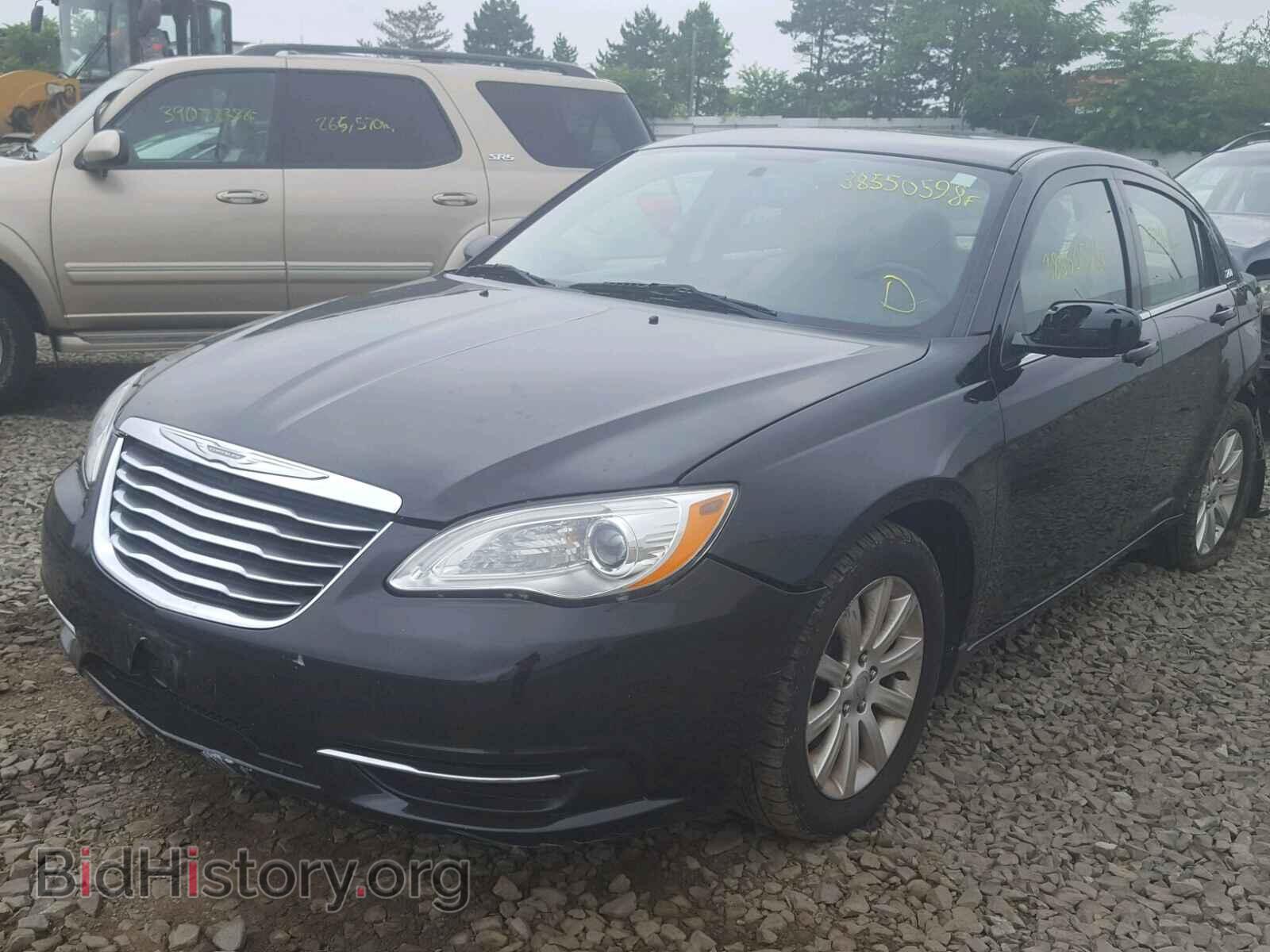 2011 CHRYSLER 200 - VIN: 1C3BC1FG2BN620076 - Фото 2