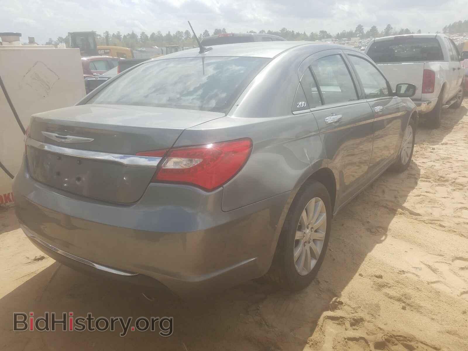 2013 CHRYSLER 200 - VIN: 1C3CCBCG2DN523803 - Photo 4