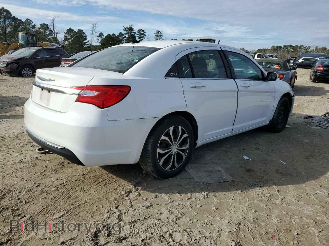 2014 CHRYSLER 200 - VIN: 1C3CCBABXEN195085 - Фото 3